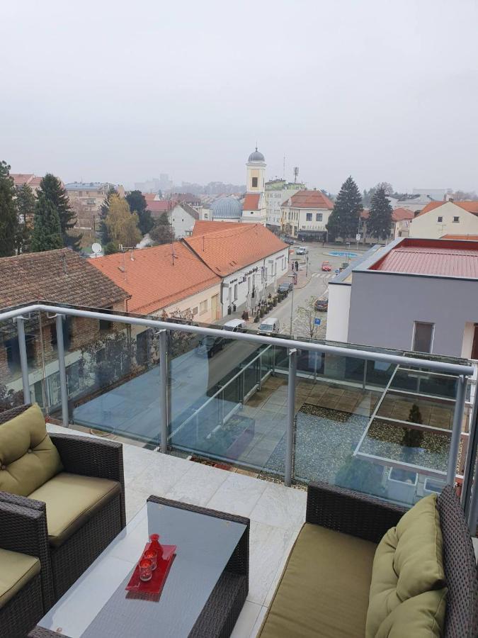 Ðakovo Penthouse Heart Of Slavonia **** 아파트 외부 사진