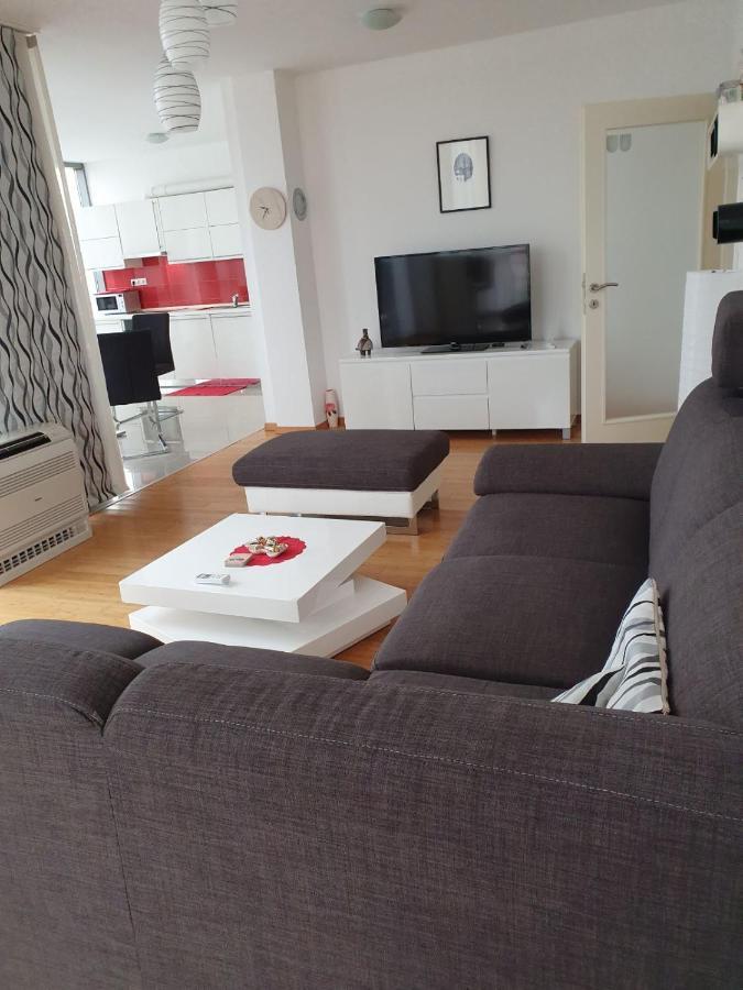 Ðakovo Penthouse Heart Of Slavonia **** 아파트 외부 사진